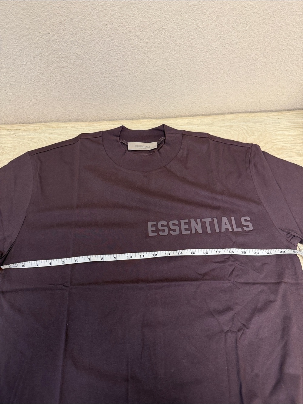 FEAR OF GOD ESSENTIALS TEE PLUM - S - Picture 4 of 10
